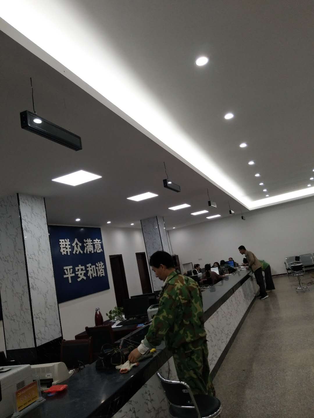 信特安排隊機與窗口屏入駐江蘇某縣政府